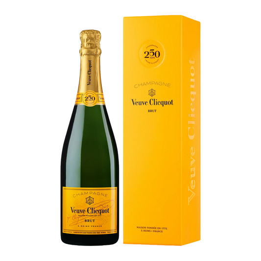 Veuve Clicquot Brut Yellow Label NV + Champagne Gift Box 750mL